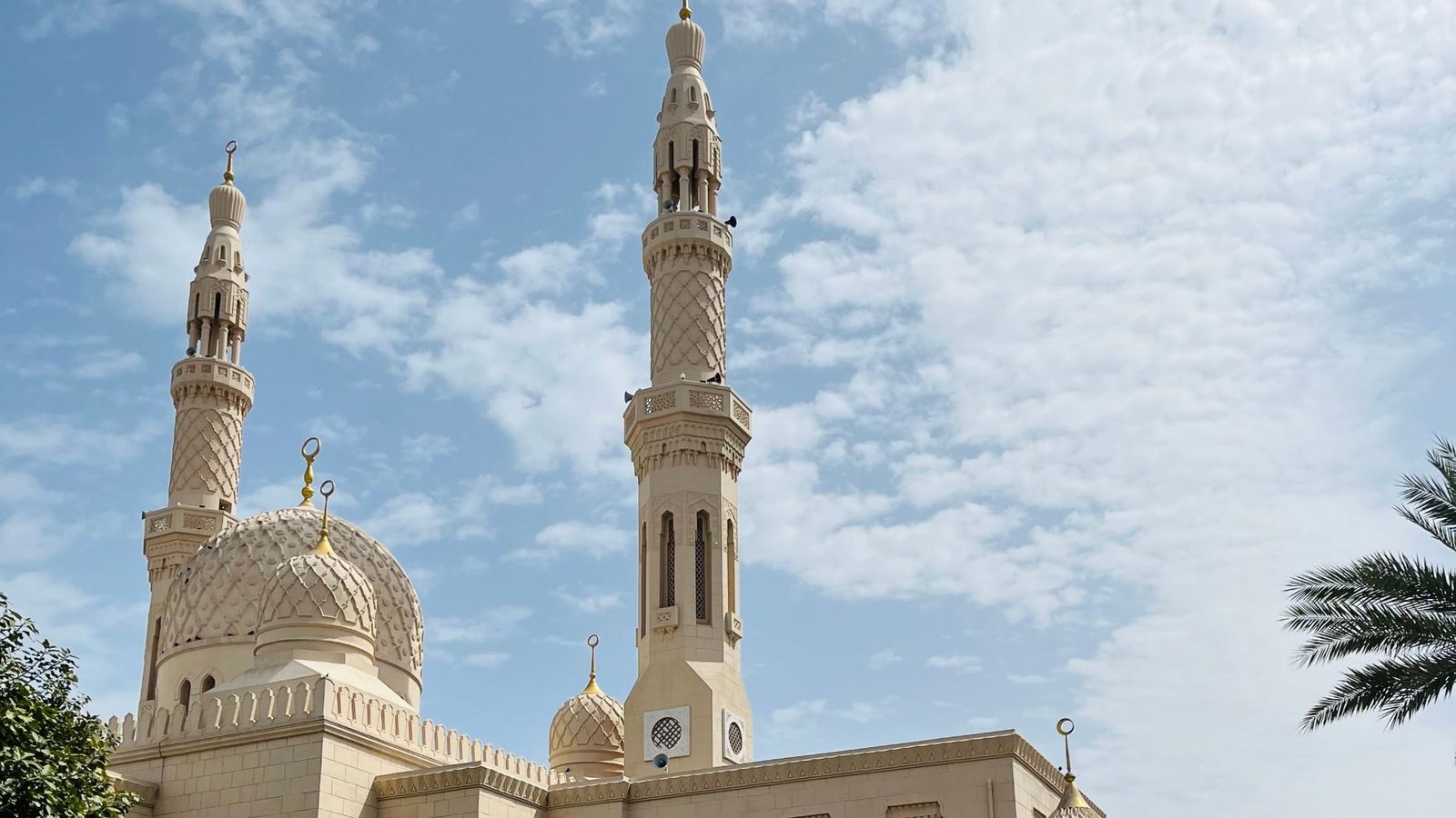 Dubai'de Jumeirah Camii