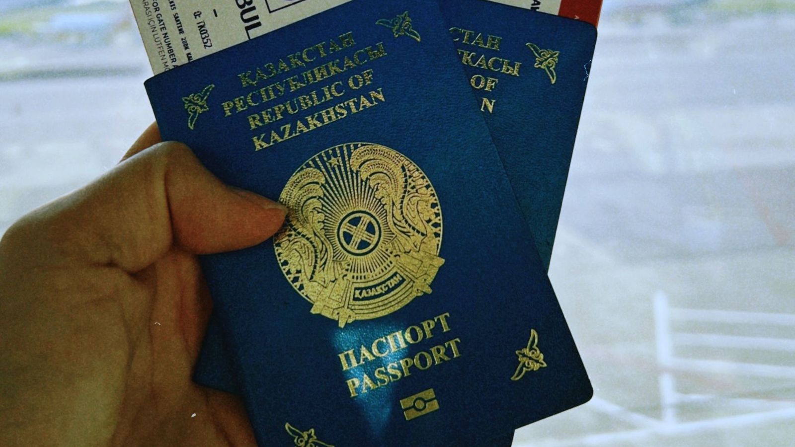Pasaportlar ve biniş kartları: Dubai vizesi başvurusu için seyahat belgeleri